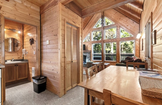 Wild Pacific Waterfront Cabins