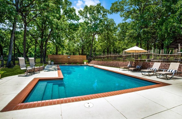 Wildwood Ranch- POOL and PRIVACY on 160 acres