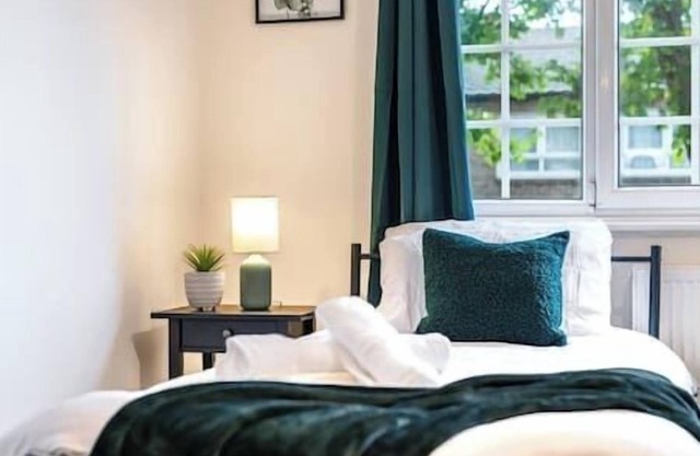 Wilkinson's Home, Great for Contractors, Free parking, Near London Excel