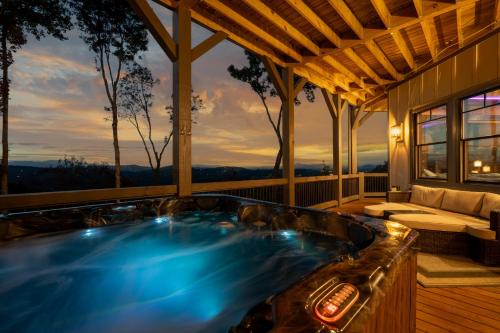 Wine Down Ridge - Blue Ridge Heights Community