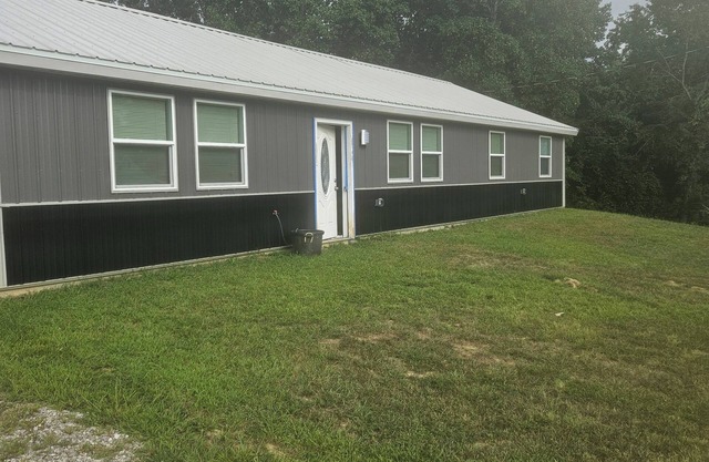 Wonderful Brand New 3-bedroom house Dale Hollow Lake Byrdstown, Sherwood Shores