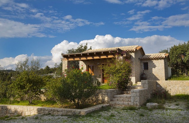 Wonderful cottage next to the sea