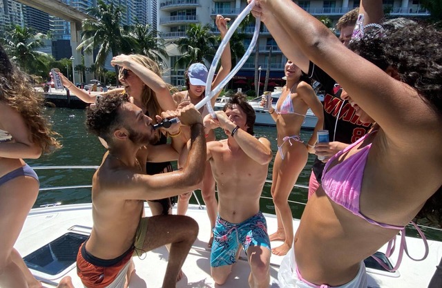 Wonderful day on the water (the boat is rental for hours 4-6-8)