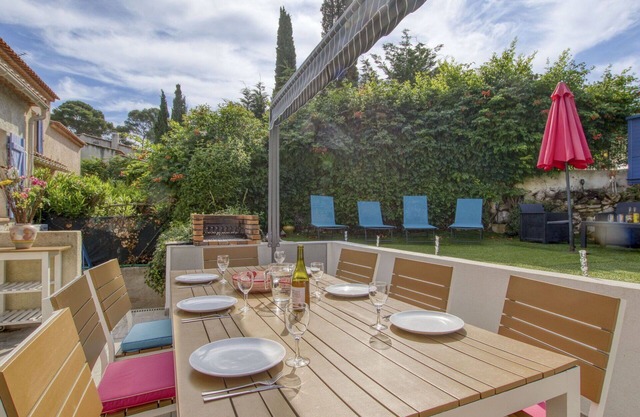 Wonderful private villa for 8 people with A/C, WIFI, TV, terrace and pets allowed