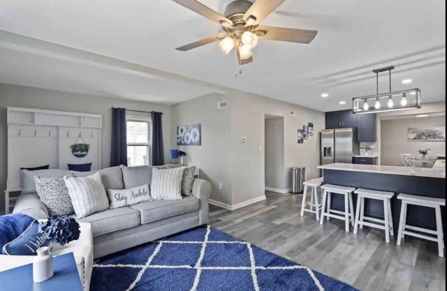 Wonderful in Wood Dale, right by ￼O’Hare airport!
