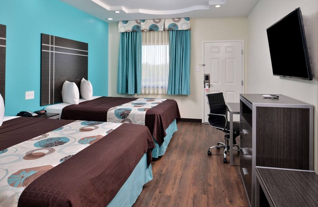 Wonderful Place To Stay! 3 Spacious Units! Near TGR Exotics Wildlife Park!