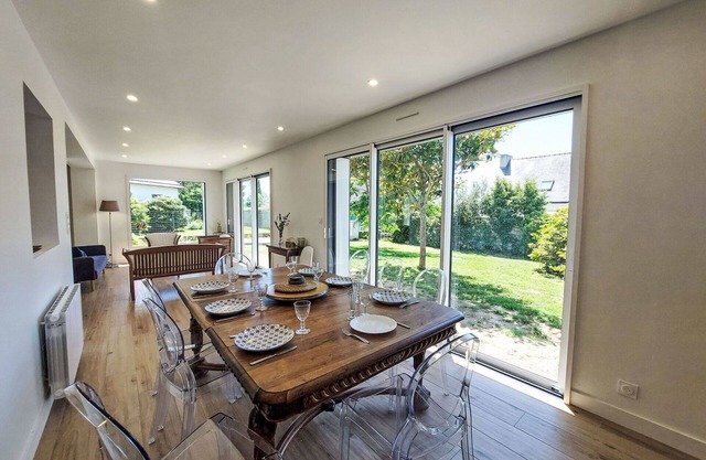 Wonderful private villa for 8 guests with WIFI, TV and pets allowed