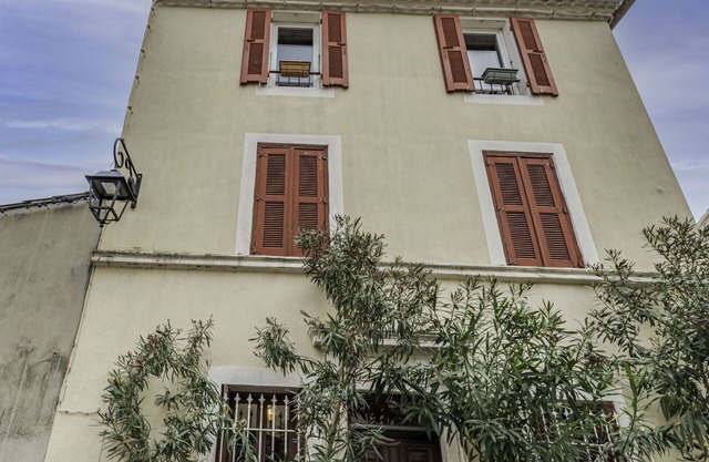 Wonderful private villa for 6 guests with WIFI, TV, patio and pets allowed