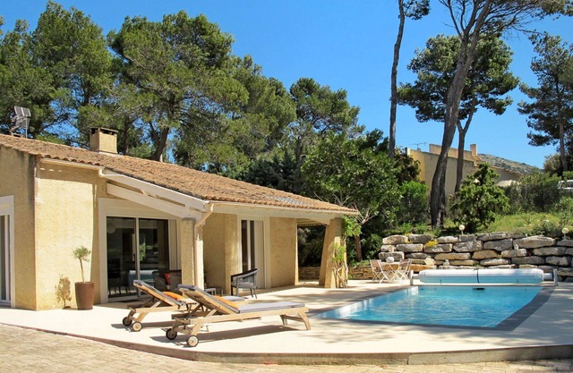 Wonderful private villa with WIFI, private pool, A/C, TV, terrace, pets allowed and parking