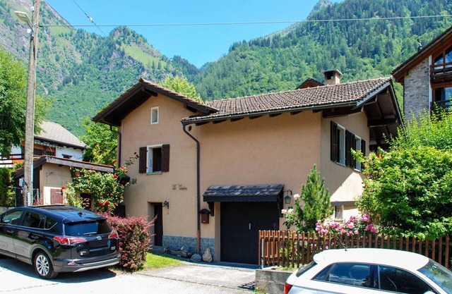 Wonderful private villa for 4 people with WIFI, TV, patio, pets allowed and panoramic view