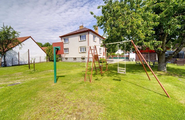 Wonderful private villa with WIFI, private pool, hot tub, TV, terrace, pets allowed and parking