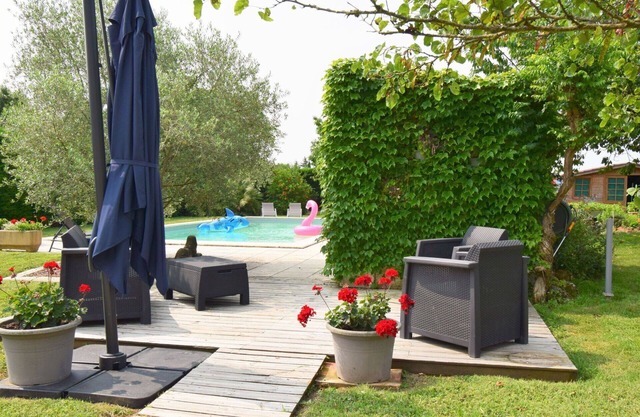 Wonderful private villa for 6 people with private pool, WIFI, TV, patio and parking