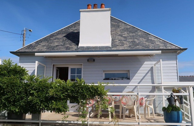 Wonderful private villa for 8 people with WIFI, TV, terrace, pets allowed and parking