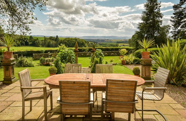 Wonderful private villa for 10 people with WIFI, patio, panoramic view and parking