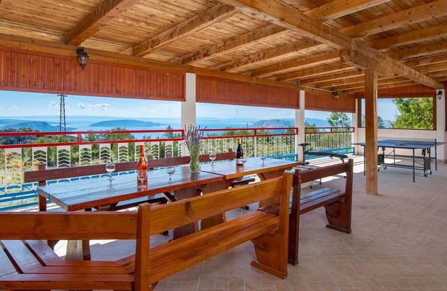 Wonderful private villa with A/C, private pool, WIFI, TV, terrace, pets allowed and parking