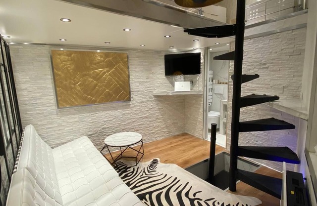 Wonderful Triplex in the Haert of Montorgueil