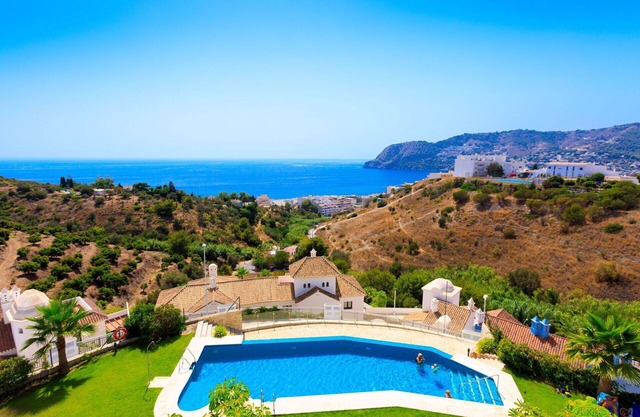 Wonderful villa for 6 people with A/C, WIFI, pool, TV and terrace