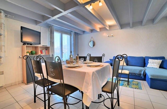 Wonderful villa for 5 guests with WIFI, TV, terrace, pets allowed and parking