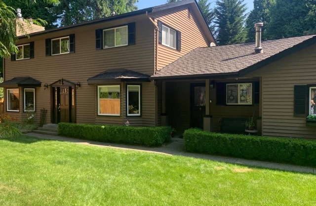Wonderful Woodinville Wine region with hot tub