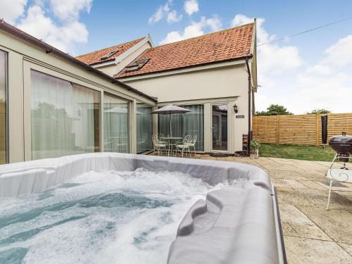 Woodcrest Barn Cottage - Ukc1065