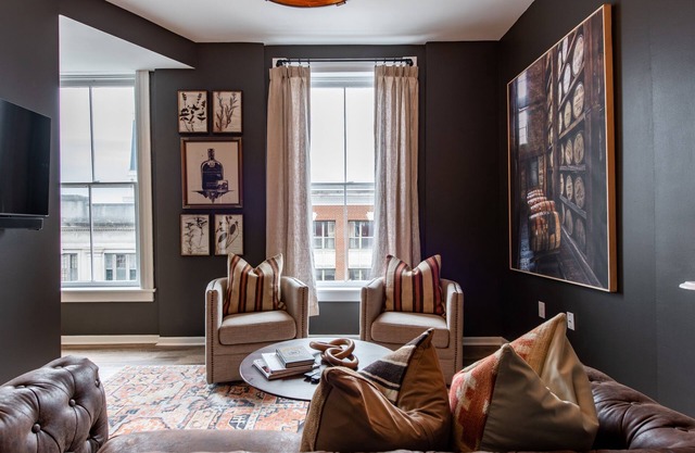 Woodford Reserve Suite, The Woodford Hotel