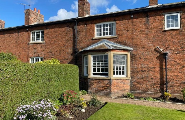 Woodpecker Cottage
