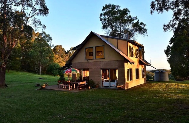 Woodside Country Retreat.home with a view