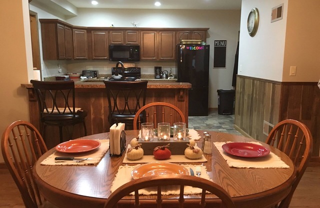 WOODSTOCK - SAUGERTIES - HUDSON VALLEY - 3 BDRM HOUSE - HITS - FIRE PIT