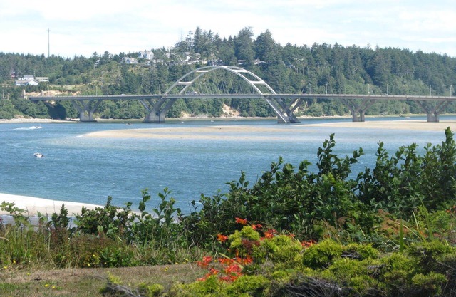 World Class Ocean, Bay, and Bridge Views! Ocean Front on a bluff.