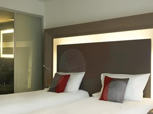 Worldwide Suites Near IGI Airport