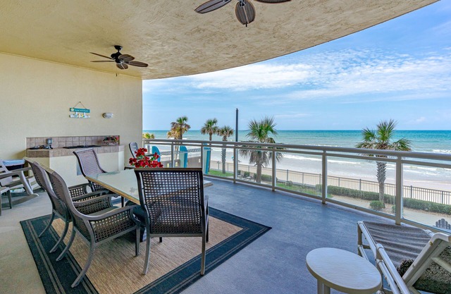 WOW! 3 bedroom Oceanfront :Luxury Condo w 2 "king" oceanfront master suites