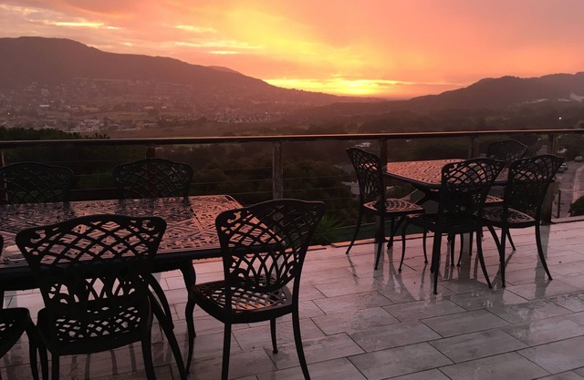 Wow! Lovely large Luxury Villa - perfect for large group