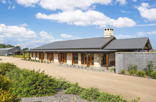 Wrenmallee in The Southern Highlands - Stunning Homestead on 100 acres