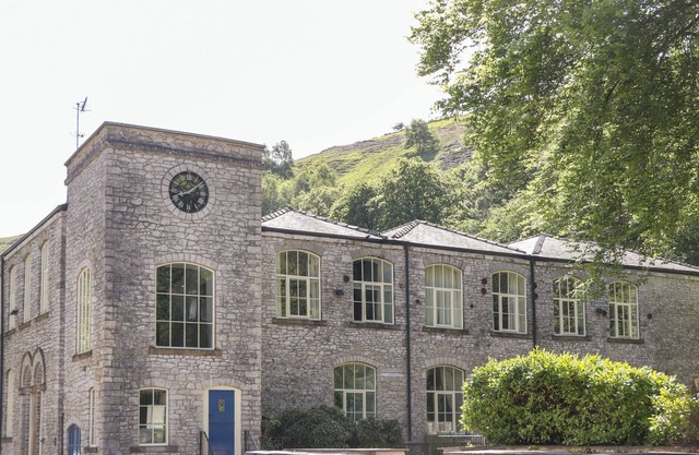 WYE APARTMENT, LITTON MILL in Litton Mill In Miller's Dale
