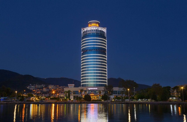 Wyndham Grand Izmir Ozdilek Thermal & Spa