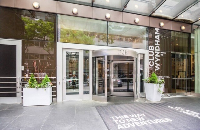 Wyndham Midtown 45 at New York City - Comfy Studio