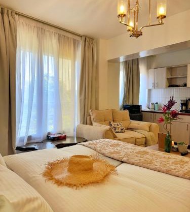 Yallo Residency