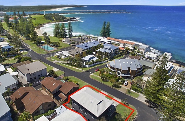 Yamba 58 | Modern Apartment with Ocean Views