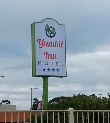 Yambil Inn