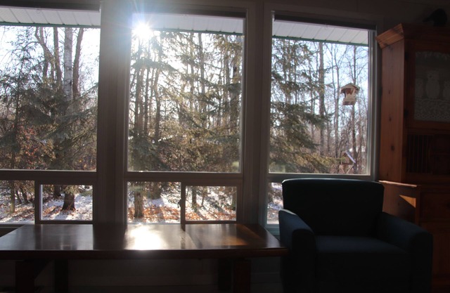 Year-round getaway near the lake.