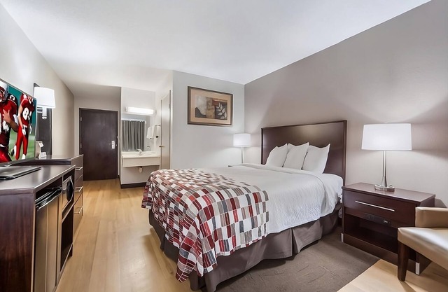 You Found It! Budget-friendly & Pet-friendly Property, Onsite Pool, FREE Parking