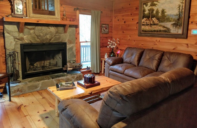 You'll love your stay at 'Trails End' cabin!