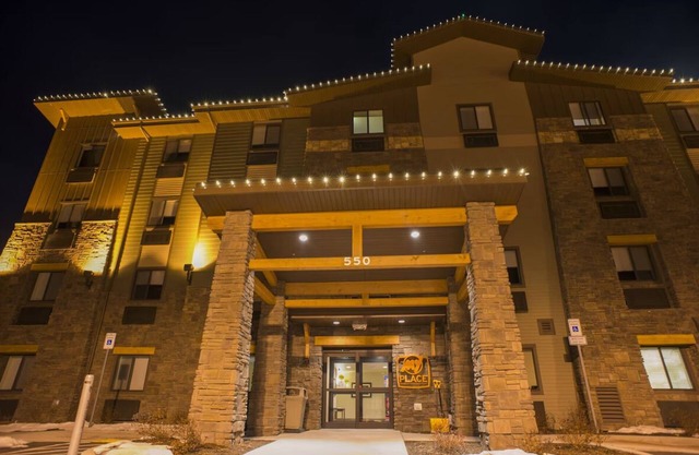 Your Bend Base – 3 Rooms Near Parks & Outdoor Fun
