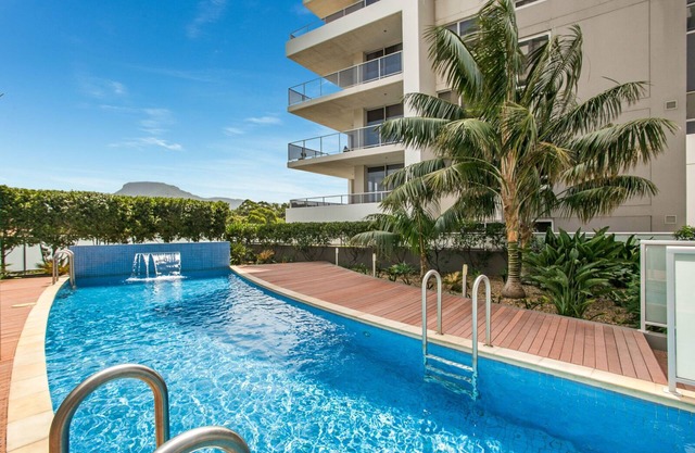 Your Luxurious Wollongong Getaway! High end CBD apartment with city views