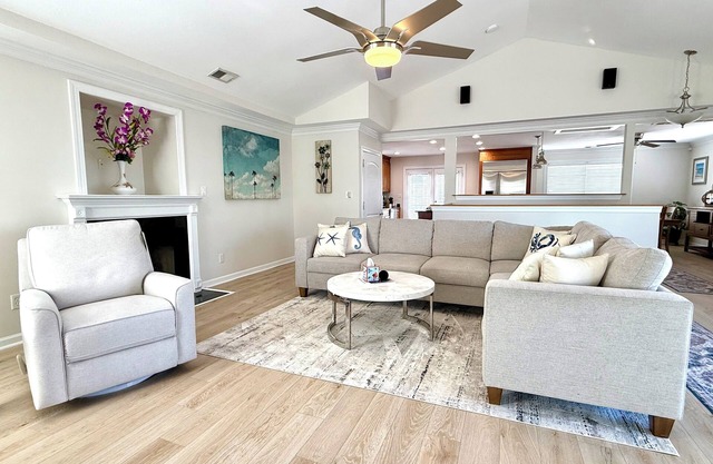 Your Perfect Beach Getaway! Gorgeous and spacious home perfect for a group!