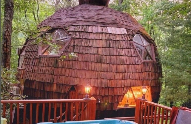Your Perfect Cabin Stay at Unforgettable Is Just a Click Away!