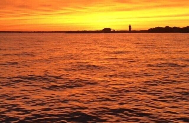 Your Place right on the lake with third floor balcony to watch the sunset 2x2+1