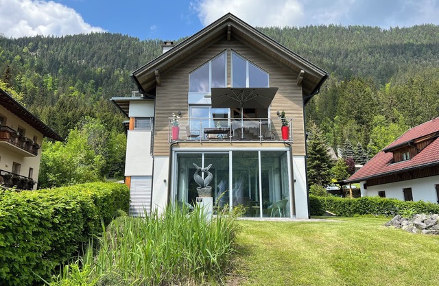 Your very special holiday location - Our FerienSuite DeLuxe LAKA Weissensee