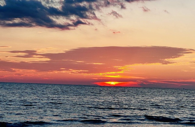 Your warm, winter, paradise in luxurious Longboat Key Florida!