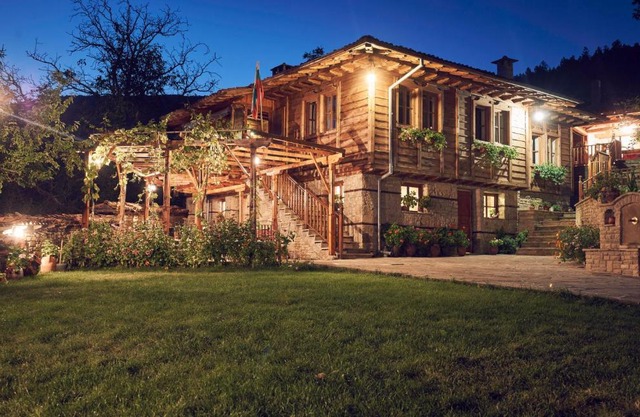 Yovina House Zheravna